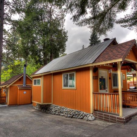 Sleepy Hollow Cabins And Hotel Crestline Esterno foto