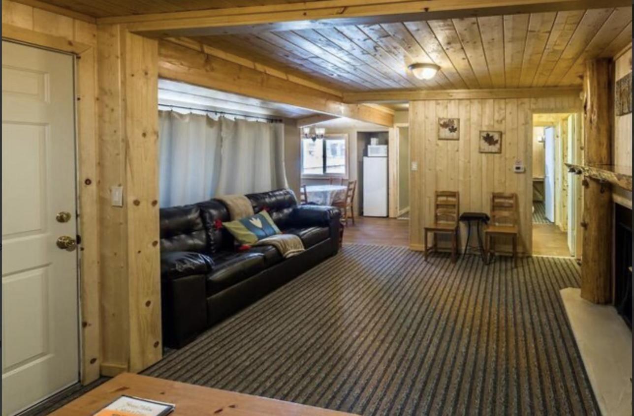 Sleepy Hollow Cabins And Hotel Crestline Esterno foto
