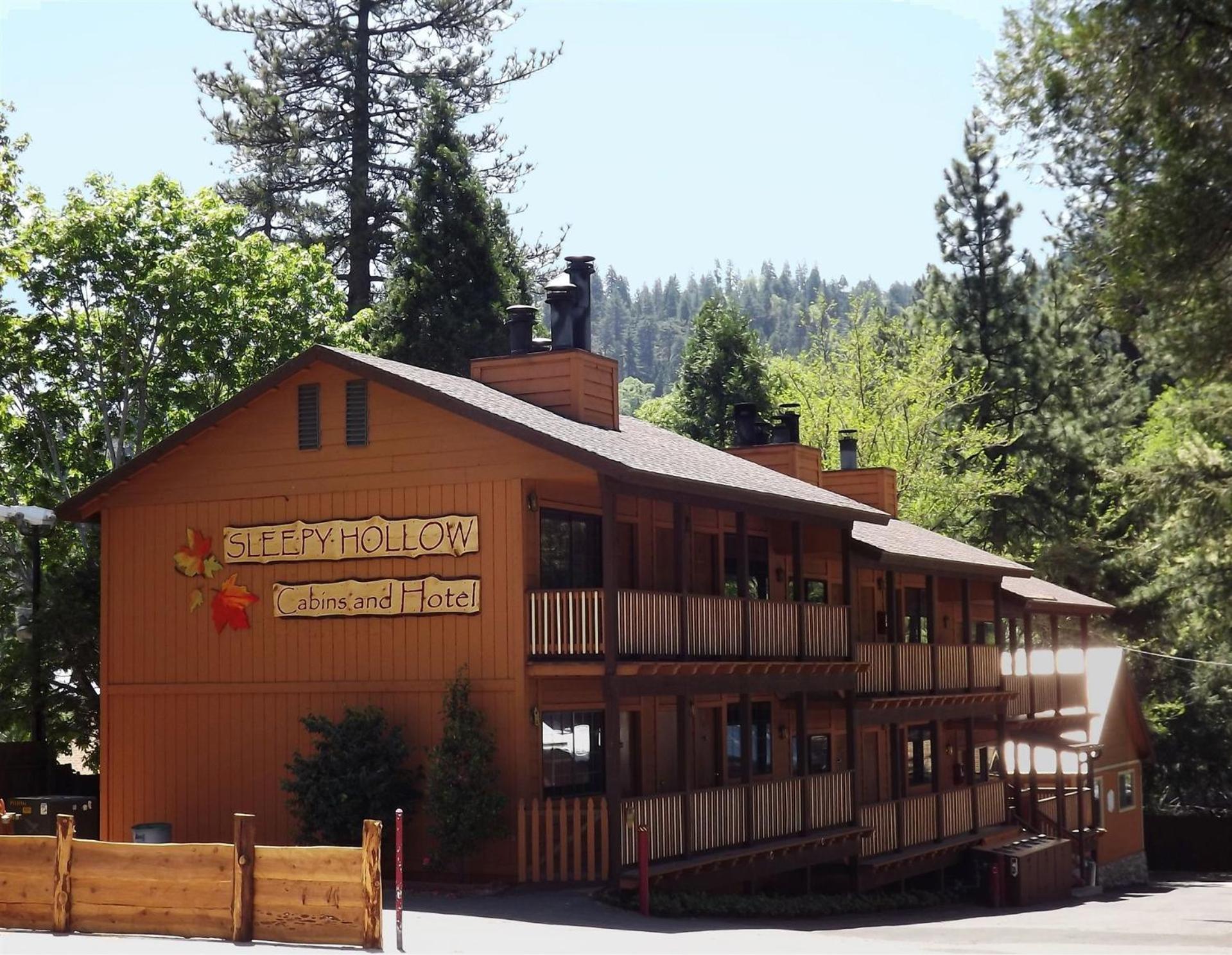 Sleepy Hollow Cabins And Hotel Crestline Esterno foto