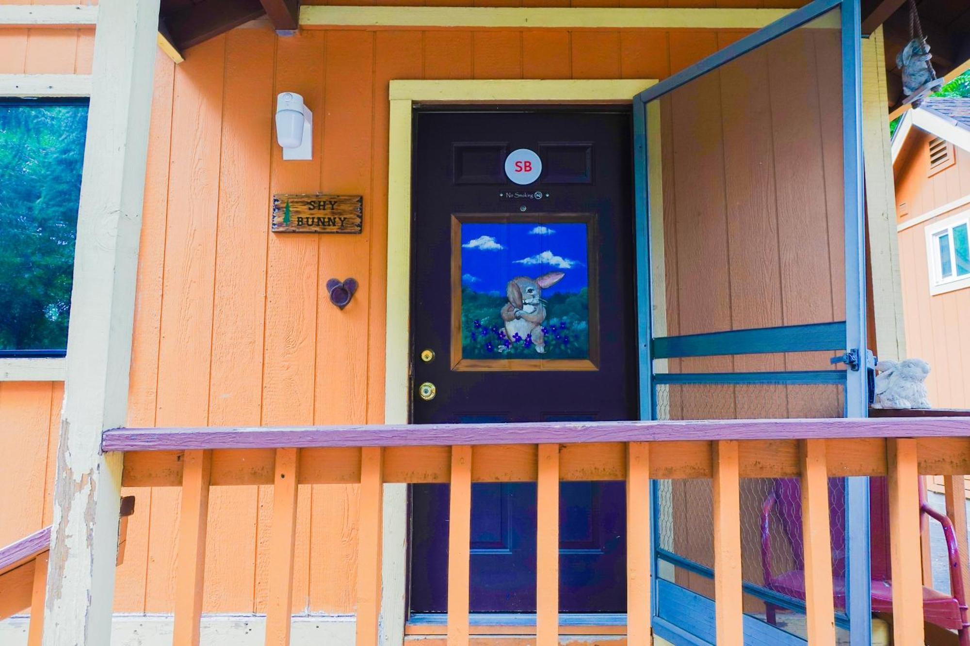 Sleepy Hollow Cabins And Hotel Crestline Esterno foto