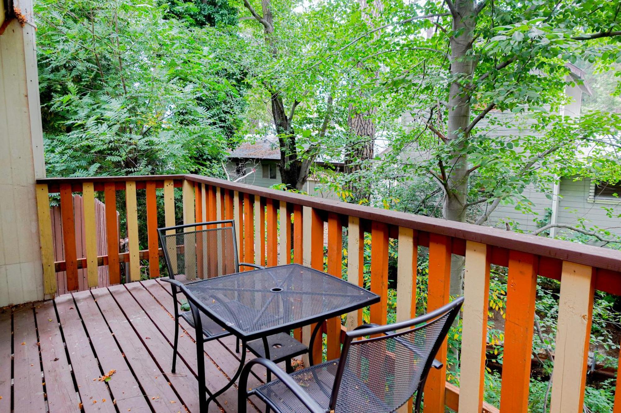 Sleepy Hollow Cabins And Hotel Crestline Esterno foto