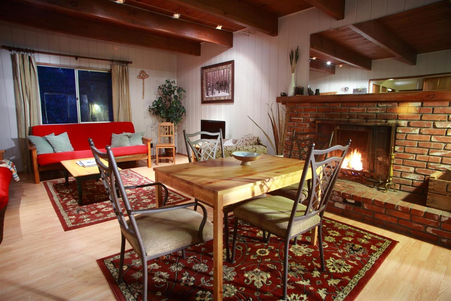 Sleepy Hollow Cabins And Hotel Crestline Esterno foto
