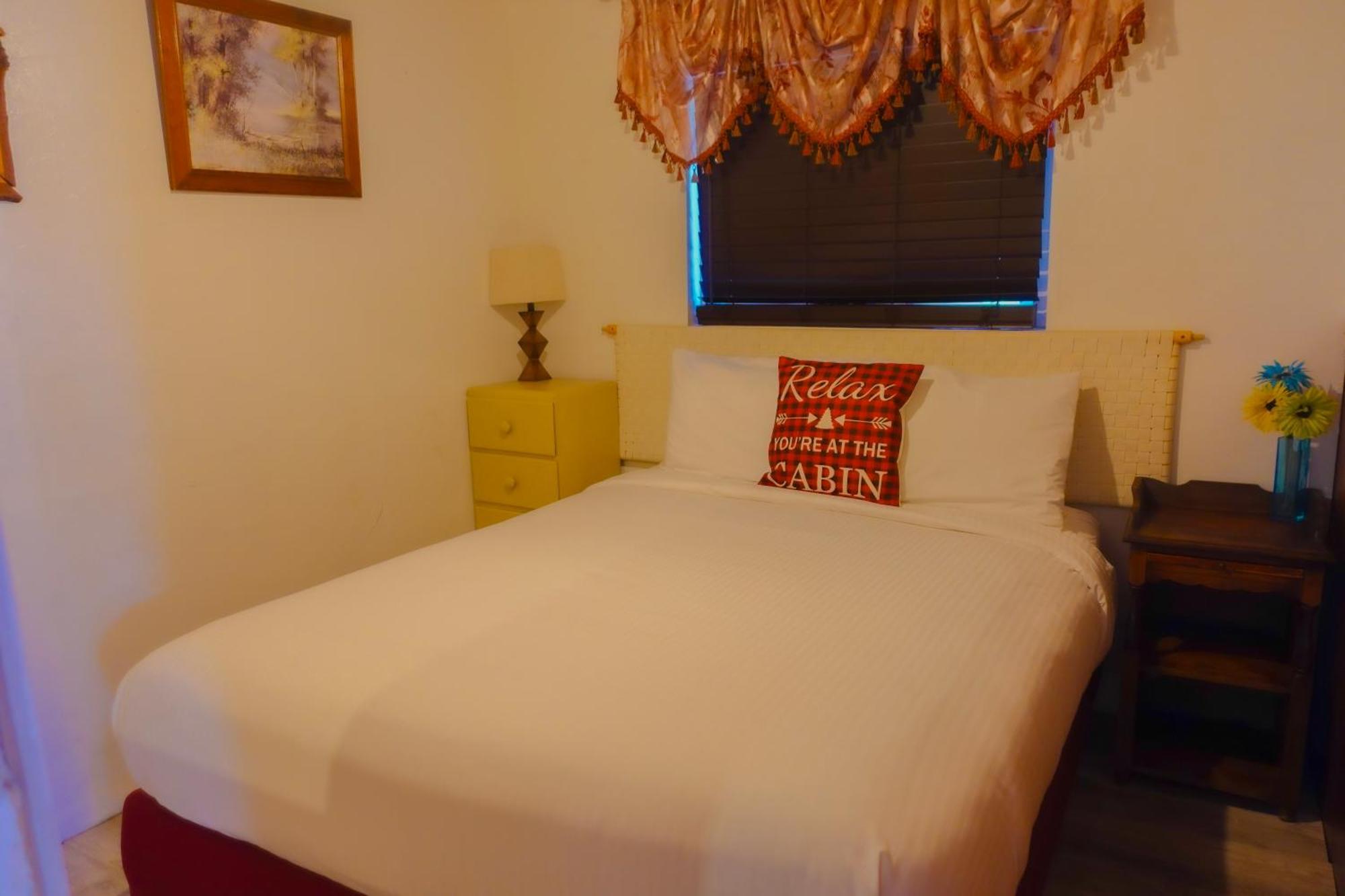 Sleepy Hollow Cabins And Hotel Crestline Esterno foto