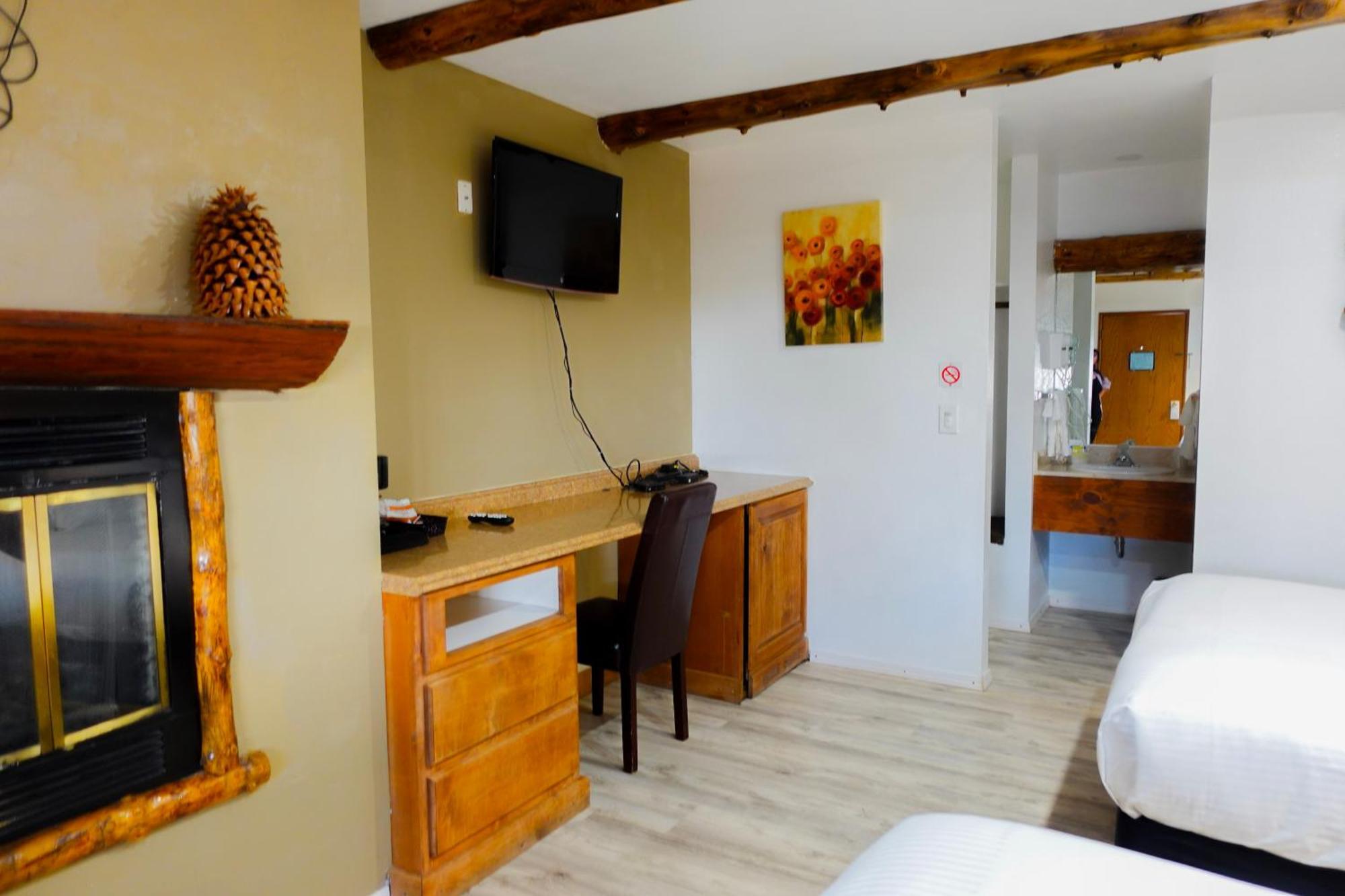 Sleepy Hollow Cabins And Hotel Crestline Esterno foto